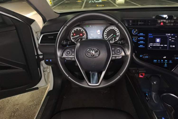 Used Toyota Camry 2018 2.0G Luxury Edition Steering Wheel