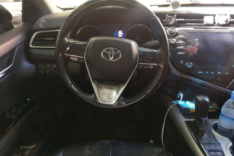 Used Toyota Camry 2018 Dual-Engine 2.5 HG Luxury Edition Steering Wheel
