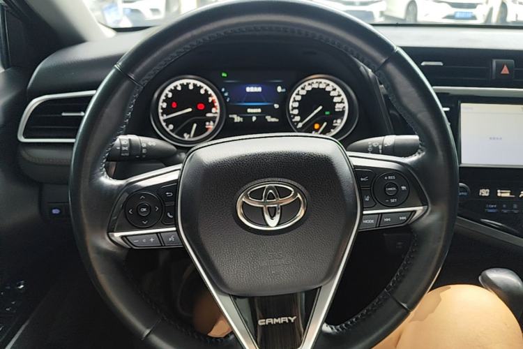 Used Toyota Camry 2018 2.0G Luxury Edition Steering Wheel