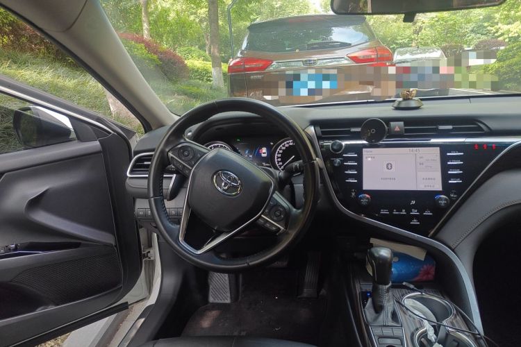 Used Toyota Camry 2018 2.5G Luxury Edition Steering Wheel