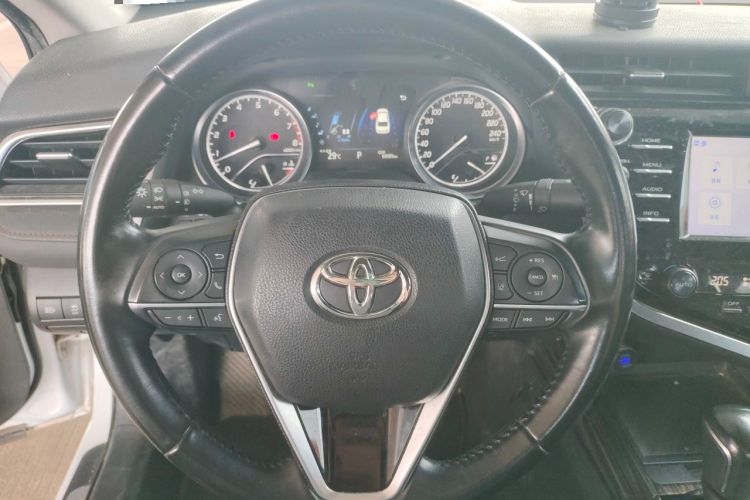 Used Toyota Camry 2018 2.0G Luxury Edition Steering Wheel