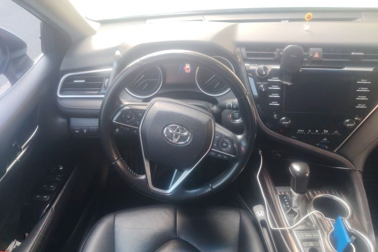 Used Toyota Camry 2018 2.5G Luxury Edition Steering Wheel