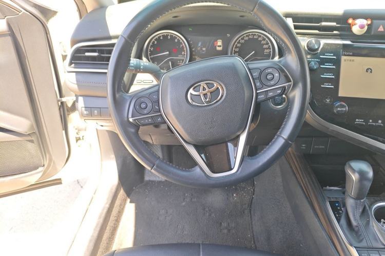 Used Toyota Camry 2018 2.5G Luxury Edition Steering Wheel