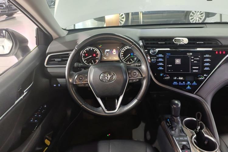 Used Toyota Camry 2018 2.5G Luxury Edition Steering Wheel