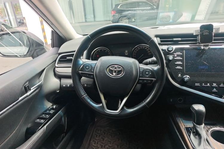 Used Toyota Camry 2018 2.5G Luxury Edition Steering Wheel