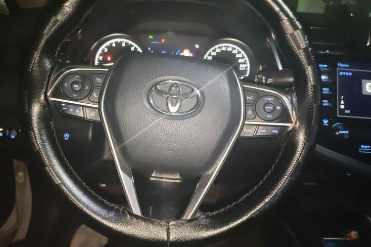 Used Toyota Camry 2018 2.5G Luxury Edition Steering Wheel