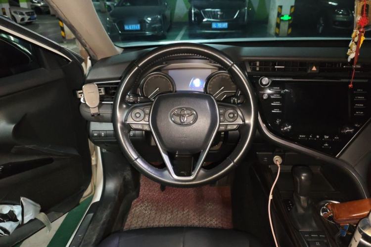 Used Toyota Camry 2018 2.5G Luxury Edition Steering Wheel