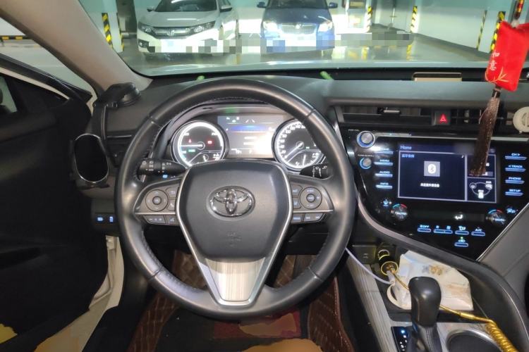Used Toyota Camry 2018 Dual-Engine 2.5 HG Luxury Edition Steering Wheel