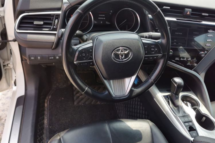 Used Toyota Camry 2018 Dual-Engine 2.5 HG Luxury Edition Steering Wheel
