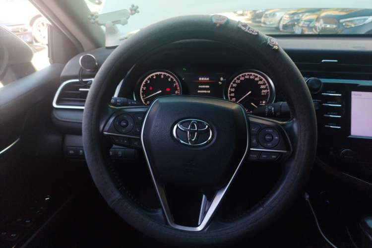 Used Toyota Camry 2018 2.0G Luxury Edition Steering Wheel