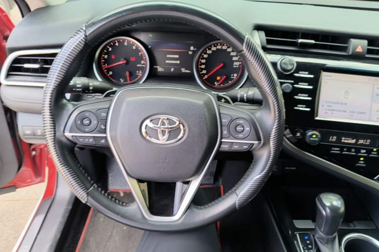 Used Toyota Camry 2018 2.0S FENGSHANG Edition Steering Wheel