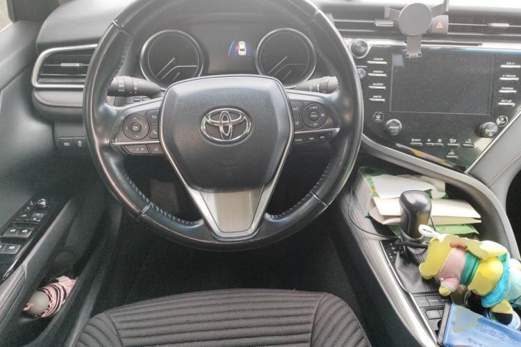 Used Toyota Camry 2018 Dual-Engine 2.5 HG Luxury Edition Steering Wheel