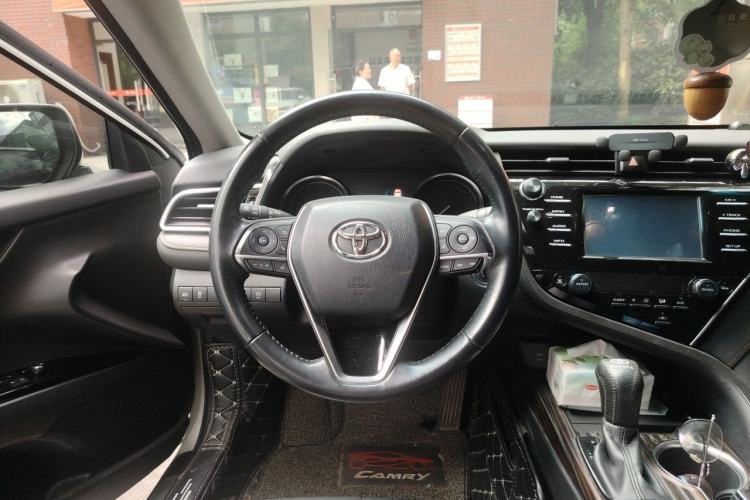 Used Toyota Camry 2018 2.0G Luxury Edition Steering Wheel