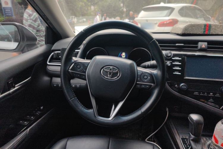 Used Toyota Camry 2018 2.0G Luxury Edition Steering Wheel