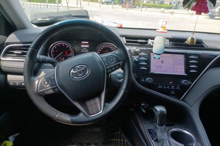 Used Toyota Camry 2018 2.0G Luxury Edition Steering Wheel
