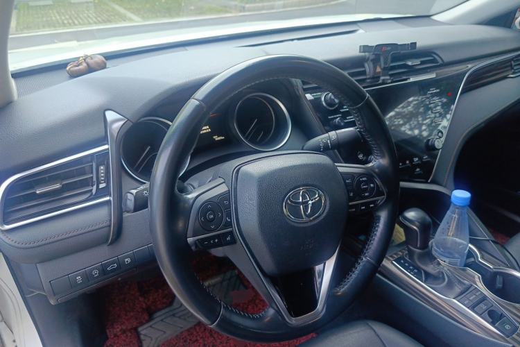 Used Toyota Camry 2018 2.5G Luxury Edition Steering Wheel