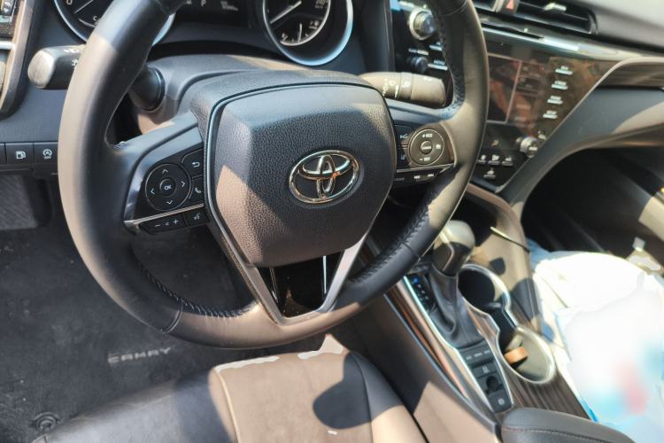 Used Toyota Camry 2018 2.5G Luxury Edition Steering Wheel