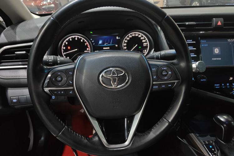 Used Toyota Camry 2018 2.0G Luxury Edition Steering Wheel