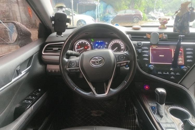 Used Toyota Camry 2018 2.5G Luxury Edition Steering Wheel
