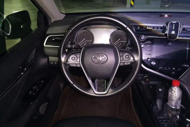 Used Toyota Camry 2018 2.5G Luxury Edition Steering Wheel