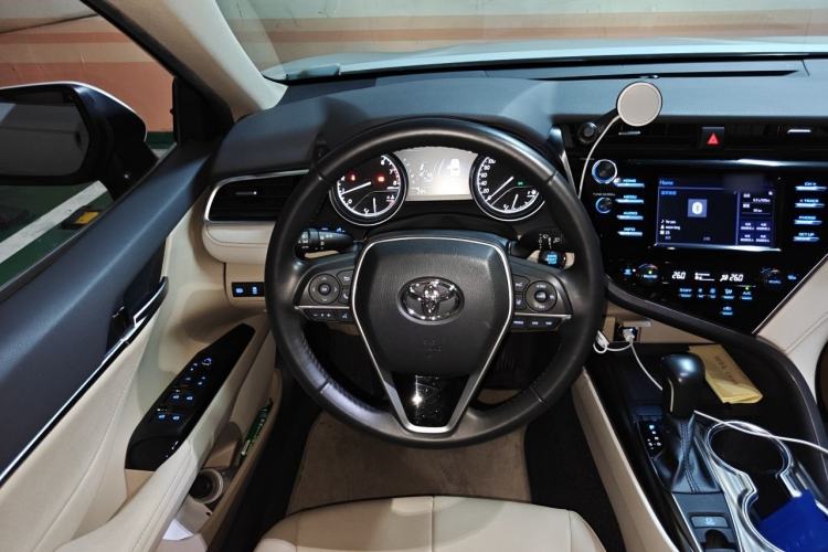 Used Toyota Camry 2018 2.0G Luxury Edition Steering Wheel