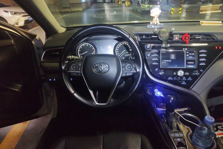 Used Toyota Camry 2018 2.5G Luxury Edition Steering Wheel