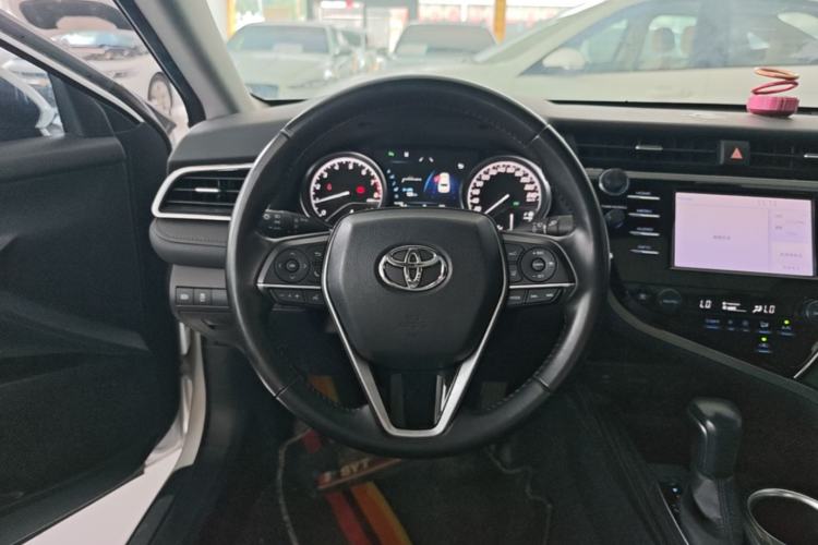 Used Toyota Camry 2018 2.0G Luxury Edition Steering Wheel