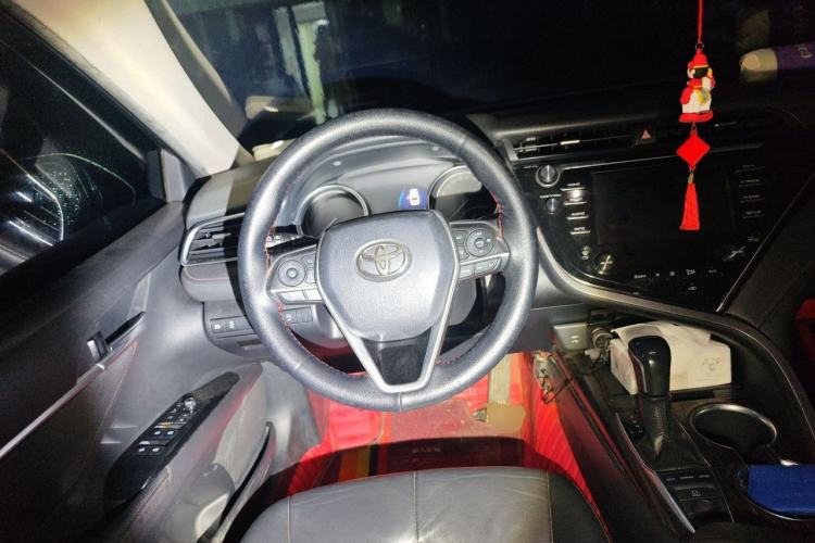 Used Toyota Camry 2018 2.5G Luxury Edition Steering Wheel