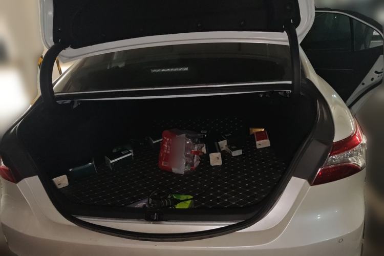 Used Toyota Camry 2018 2.0G Luxury Edition Trunk