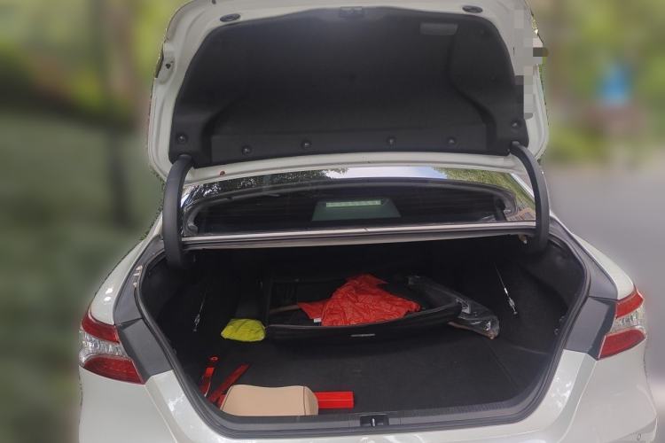 Used Toyota Camry 2018 2.5G Luxury Edition Trunk