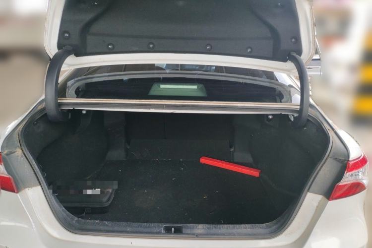 Used Toyota Camry 2018 2.0G Luxury Edition Trunk