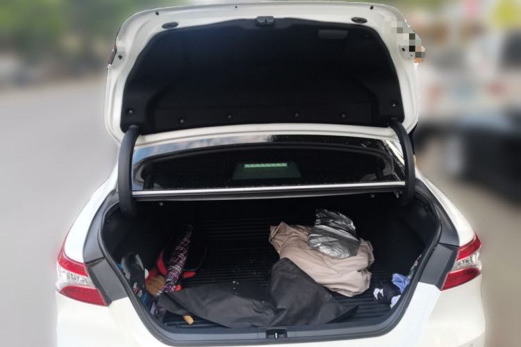 Used Toyota Camry 2018 2.0G Luxury Edition Trunk
