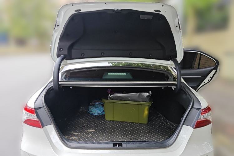 Used Toyota Camry 2018 2.5G Luxury Edition Trunk
