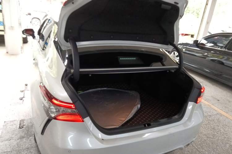 Used Toyota Camry 2018 2.5S Fēngshàng Edition Trunk