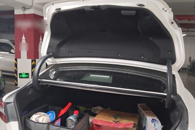 Used Toyota Camry 2018 Dual-Engine 2.5HQ Flagship Edition Trunk