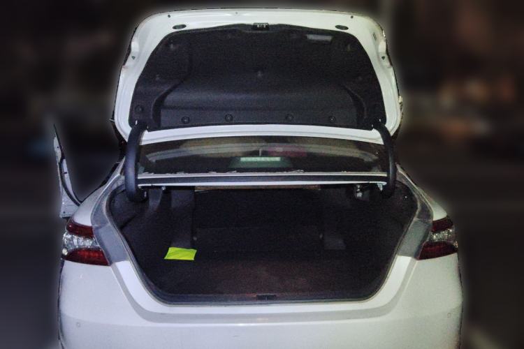 Used Toyota Camry 2018 2.0S FENGSHANG Edition Trunk