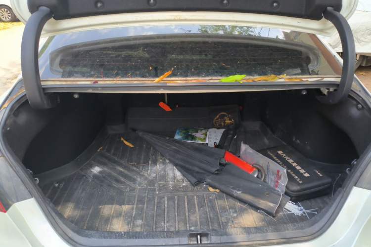 Used Toyota Camry 2018 2.0E Leading Edition Trunk