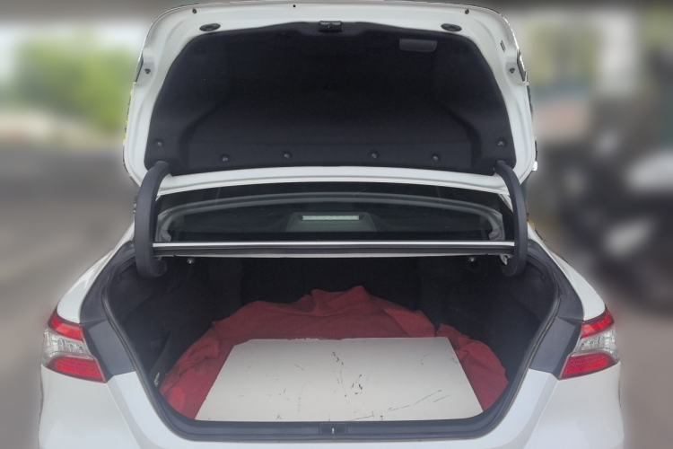 Used Toyota Camry 2018 2.0G Luxury Edition Trunk