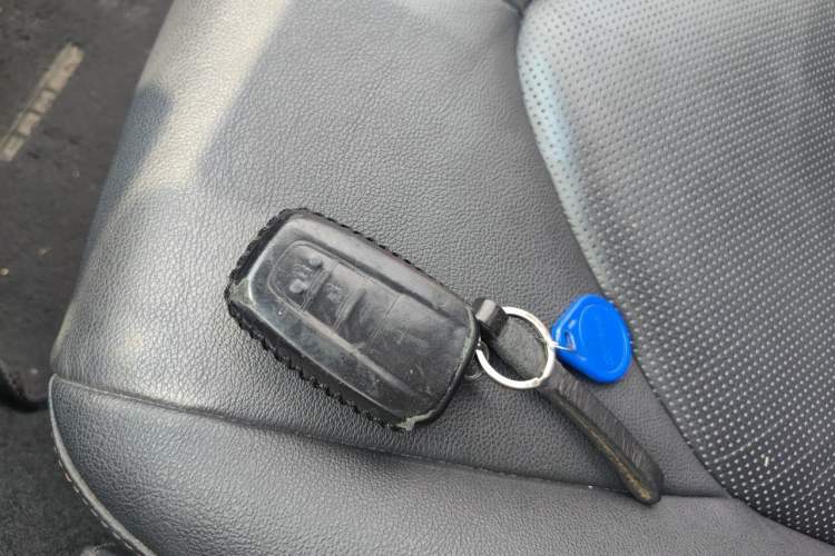 Used Toyota Camry 2018 2.5G Luxury Edition Vehicle Key