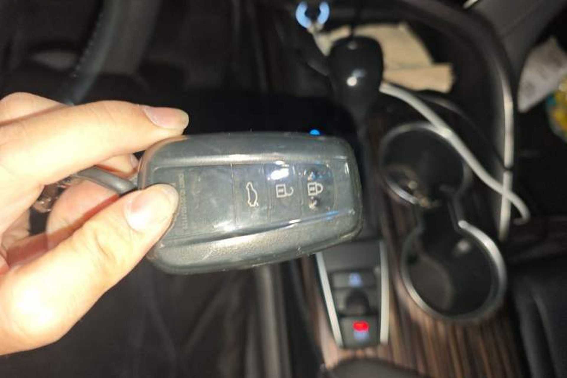 Used Toyota Camry 2018 2.0G Luxury Edition Vehicle Key