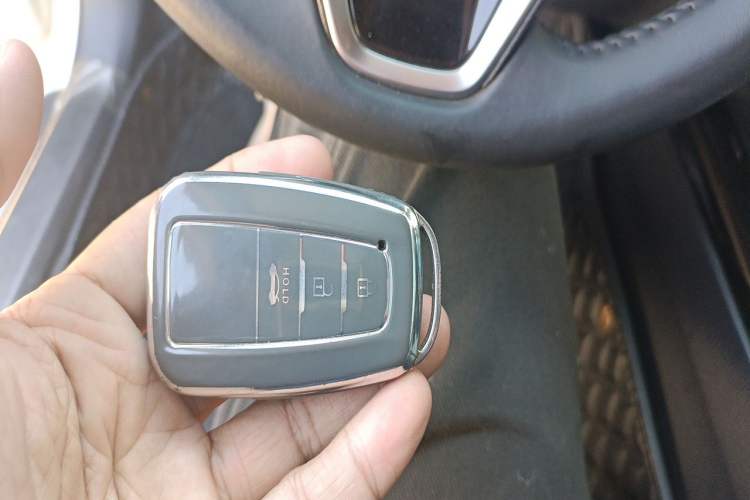 Used Toyota Camry 2018 2.5S Fēngshàng Edition Vehicle Key
