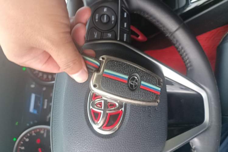 Used Toyota Camry 2018 2.0S FENGSHANG Edition Vehicle Key