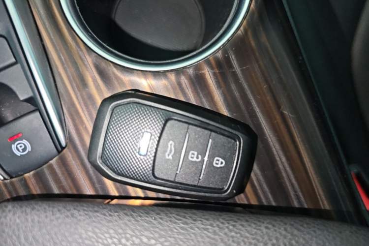 Used Toyota Camry 2018 2.0G Luxury Edition Vehicle Key