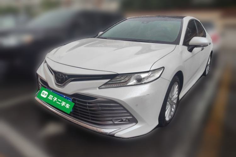 Toyota Camry 2018 2.5G Luxury Edition с пробегом Guazi used car, China used car export, Used car for sale, Used cars, Cheapest cars for sale