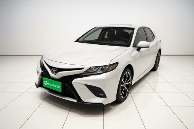 Ojetý Toyota Camry 2018 2.5S Fēngshàng Edition