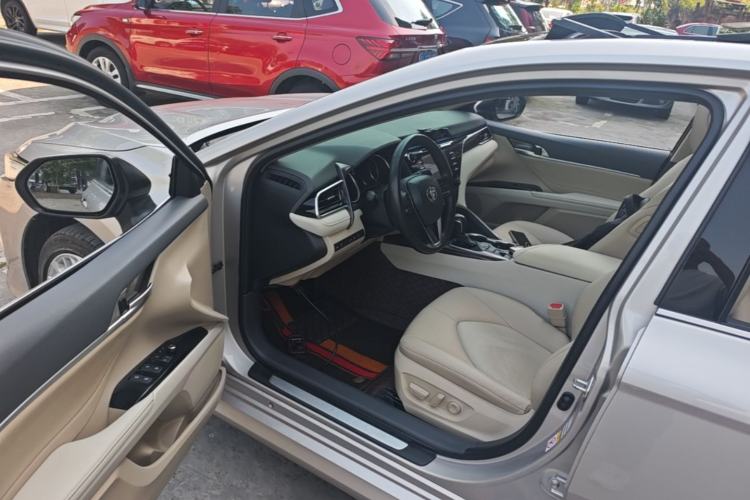 Used Toyota Camry 2018 2.5G Luxury Edition Driver Seat