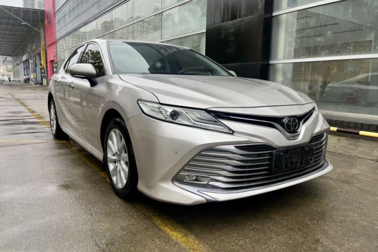 Used Toyota Camry 2018 2.0G Luxury Edition Exterior 6
