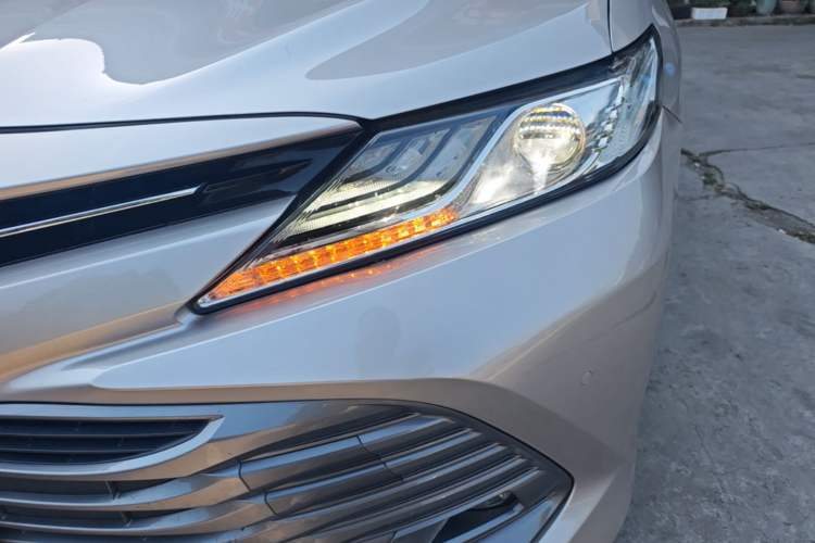 Used Toyota Camry 2018 2.5G Luxury Edition Left Front Headlight