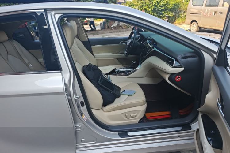 Used Toyota Camry 2018 2.5G Luxury Edition Right Front Seat