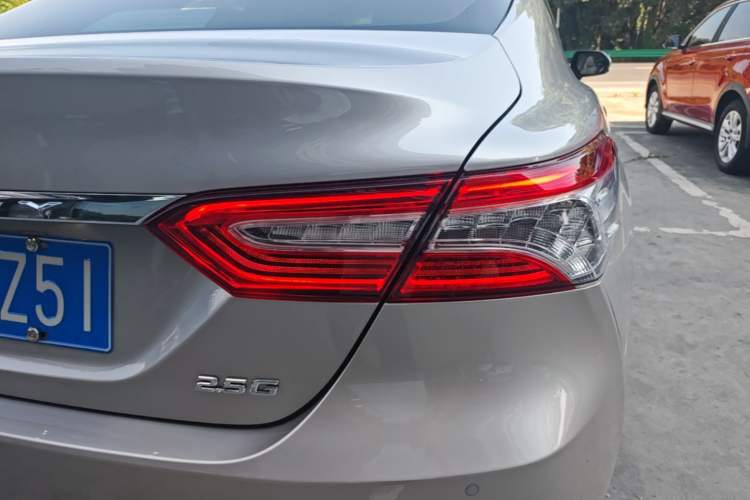 Used Toyota Camry 2018 2.5G Luxury Edition Right Rear Taillight